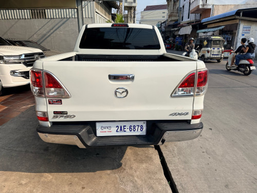 Mazda 2014,3.2ម៉ាស៊ីនធំ:26800$