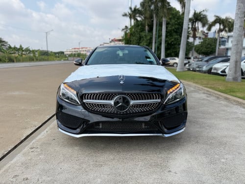 Mercedes C300 (សុីន១ជុំ ម៉ាយតិច)