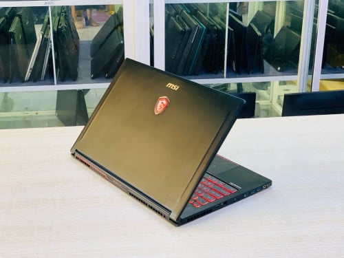 MSI GS63 7RE 17.3”FHD 1080
