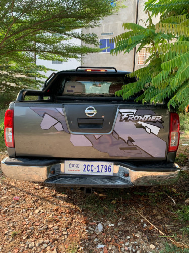 Nissan frontier 05 ឡានថ្មី ស្អាតលេងរួច តំលៃពិសេស