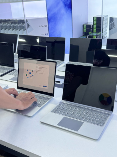 surface go 1 touch