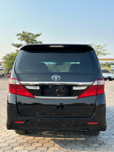 TOYOTA ALOHARD 2013 up2017 តម្លៃ20000$ជាងចរចារ