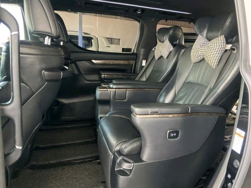 Toyota Alphard ( ស្ពិច Russia ) 2019