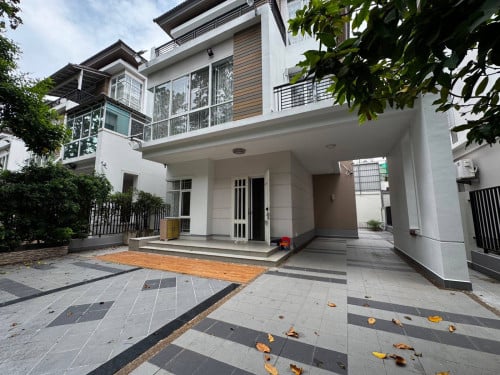 Villa for RENT! • Location: Borey PH Boueng Snor.