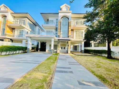 Villa for RENT! • Location: Borey PH Boueng Snor.