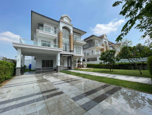 Villa for RENT! • Location: Borey PH Boueng Snor.