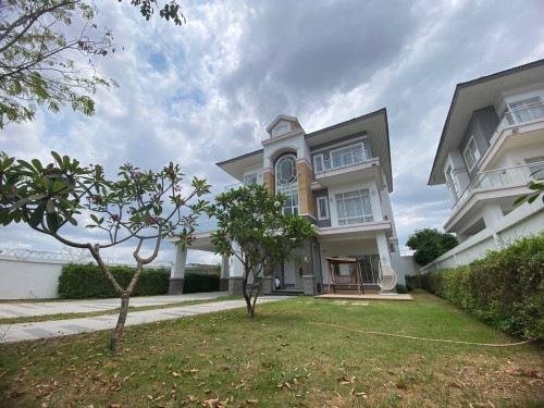 Villa for RENT! • Location: Borey PH Boueng Snor.