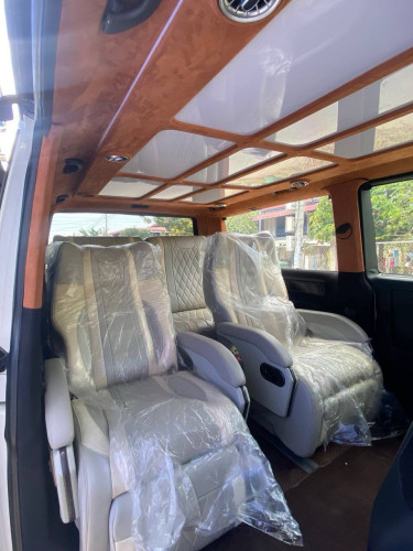 VW Caravelle 2016 ឡើងកៅអីVIPម៉ាសាហើយស្អាត