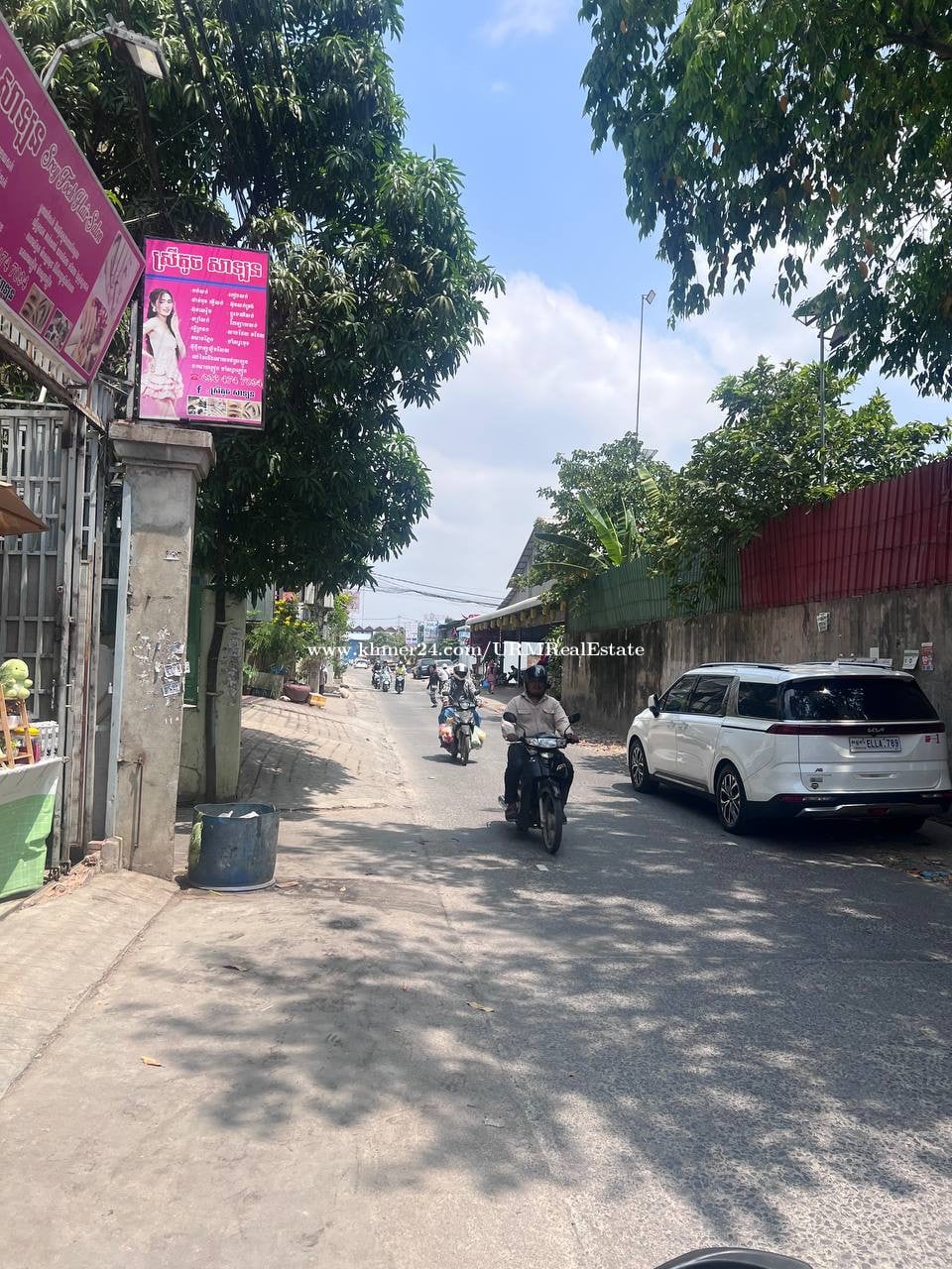 ដី ផ្ទះមាន បន្ទប់ជួល សម្រាប់លក់បន្ទាន់
