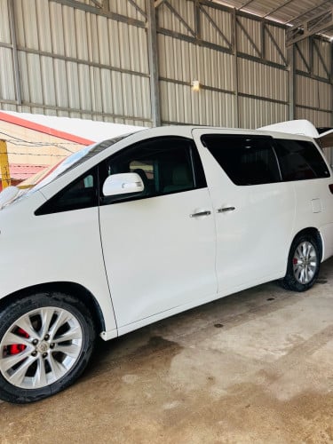 ម្ចាស់​ផ្ទាល់​