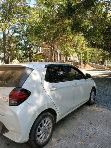 ឡានលក់
