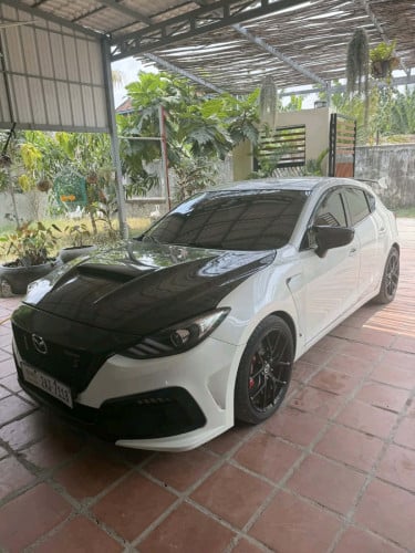 ឡានស្អាតម្ចាស់ផ្ទាល់