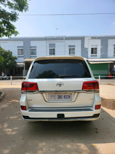 ឡានលក់