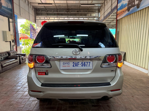 ឡាន​ស្អាត​លក់​នៅ​សៀមរាប​015