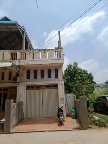 ផ្ទះកែងលក់ 55000$
