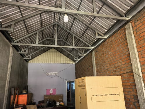 ផ្ទះលក់តំលៃធូរមិនធ្លាប់មាដោយសារម្ចាស់ត្រូវទៅរស់នៅស្រុកក្រៅ នៅចាក់អង្រែក្រោម