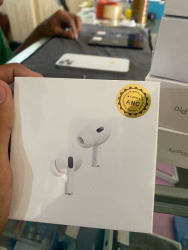 កាស់ស្ដាប់ចម្រៀង Airpods Pro2 ANC