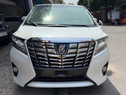 ខ្ញុំមាន alphard ឆ្នាំ 016 សំរាបជួលជា ថ្ងៃ និង ខែ