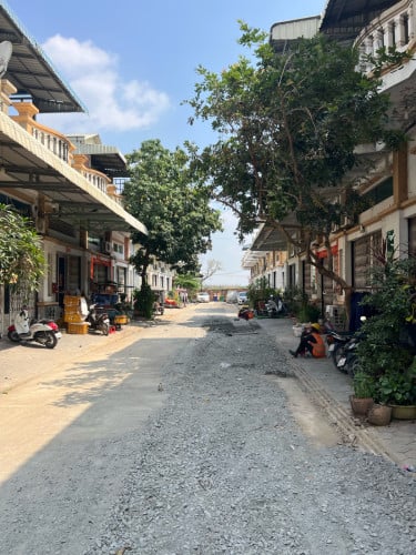 ផ្ទះសម្រាប់ជួល House for rent