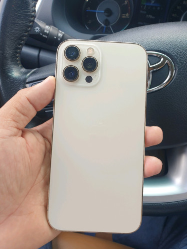 ចង់លក់iPhone 12promax 333$