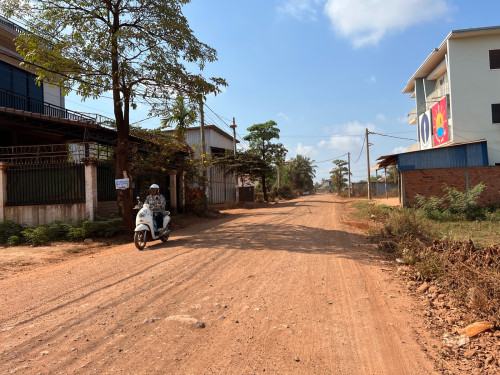 ដី ៥m x 22m លក់ ផ្លូវជាសុីម