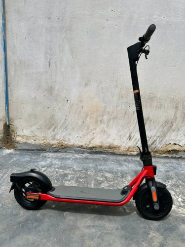 ស្គូធឺមួយទឹករបស់អាមេរិច ninebot