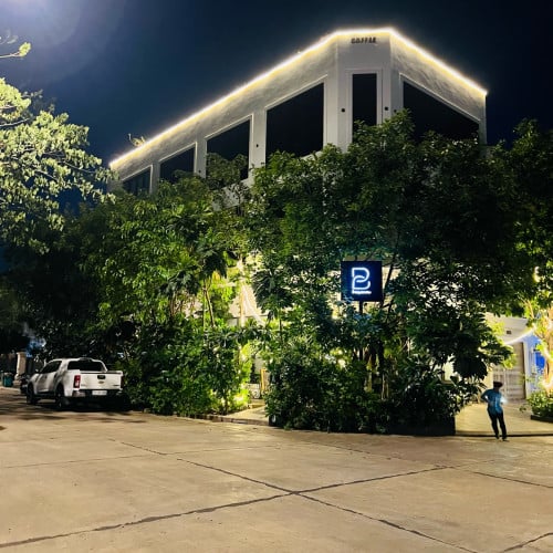 ហាងនិងការិយាល័យលក់ឬជួល,Shops and offices for sale, 待售或出租的商店和辦公室or rent