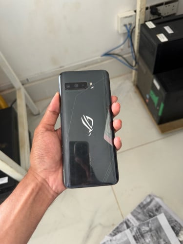 🔥 ROG Phone 3 លក់ធូរៗ! 160$ ស្ទឺតួរតិចៗ តែម៉ាស៊ីនខ្លាំង