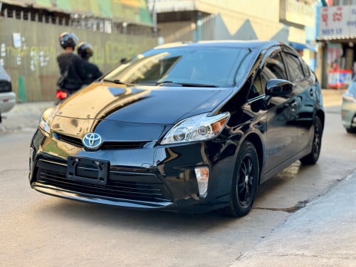 🚘 បង់រំលស់​១០០%ពុំចាំបាច់មានប្រាក់ចូលរួម​💰ការប្រាក់​0.65% 👉2012 Toyota Prius​ option 3