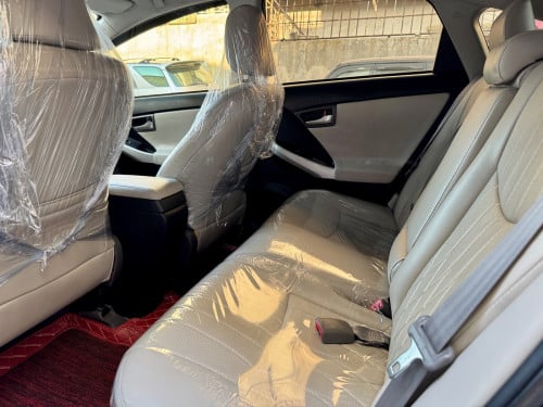 🚘 បង់រំលស់​១០០%ពុំចាំបាច់មានប្រាក់ចូលរួម​💰ការប្រាក់​0.65% 👉2012 Toyota Prius​ option 3