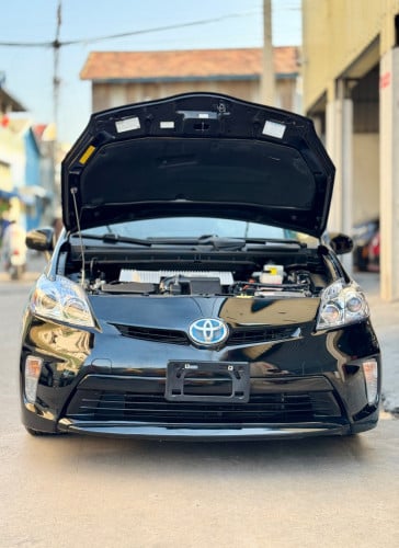 🚘 បង់រំលស់​១០០%ពុំចាំបាច់មានប្រាក់ចូលរួម​💰ការប្រាក់​0.65% 👉2012 Toyota Prius​ option 3