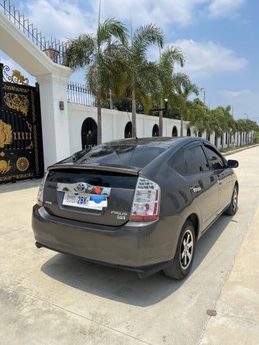 ទើបរៀបចំហើយ 🥰Prius 07 Half Full ពណ៍ប្រផះ ម្ចាស់ដើមទី1សេវាកម្មបង់ រំលស់សុទ្ធគ្រប់25ខេត្តក្រុង