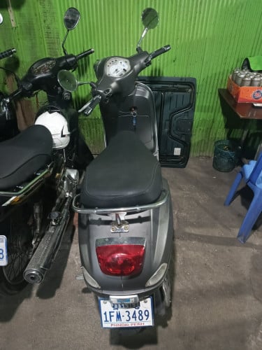 ម៉ូតូVespa ចង់លក់:870$