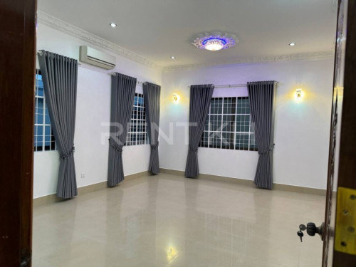 វីឡាសំរាប់ជួលនៅសែនសុខ / Villa for rent at Khan Sen Sok