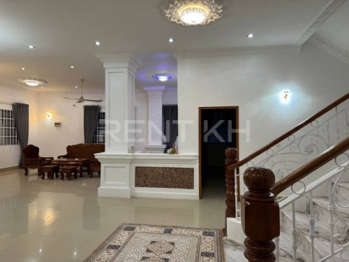 វីឡាសំរាប់ជួលនៅសែនសុខ / Villa for rent at Khan Sen Sok