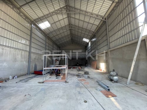 ឃ្លាំងសម្រាប់ជួលនៅសែនសុខ / Warehouse for Rent at Khan Sen Sok