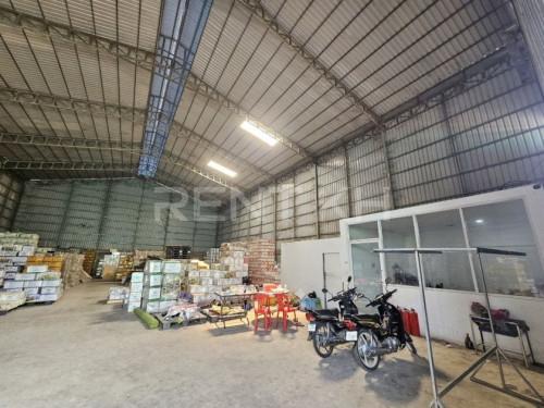 ឃ្លាំងសំរាប់ជួលនៅសែនសុខ / Warehouse for Rent in Khan Sen Sok