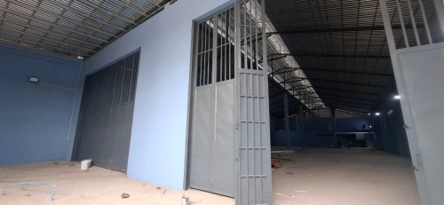 ឃ្លាំងសម្រាប់ជួលនៅជិតផ្សារទួលពង្រ / Warehouse for Rent Near Toul Pong Ror Market