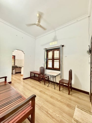 2 Bedrooms Townhouse For Rent