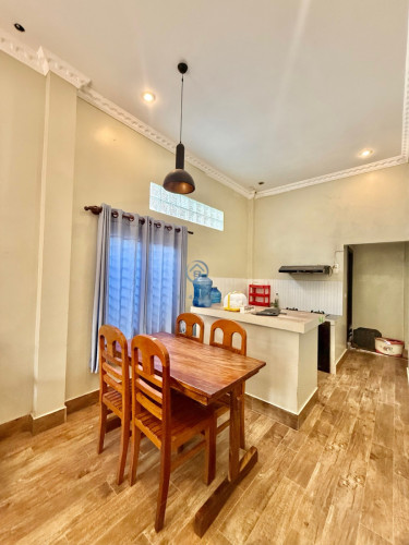 2 Bedrooms Villa For Rent