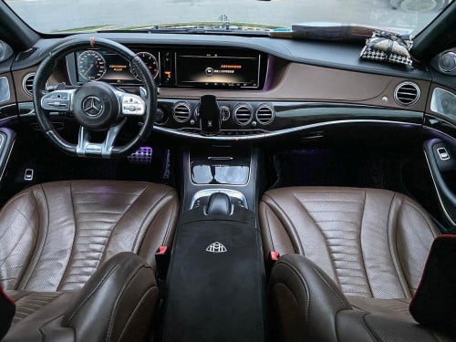 2015 Mercedes-Maybach S400 Luxury Sedan