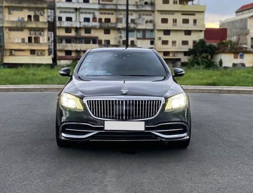 2015 Mercedes-Maybach S400 Luxury Sedan