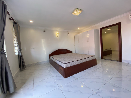 2Bedrooms | Near Russian Market