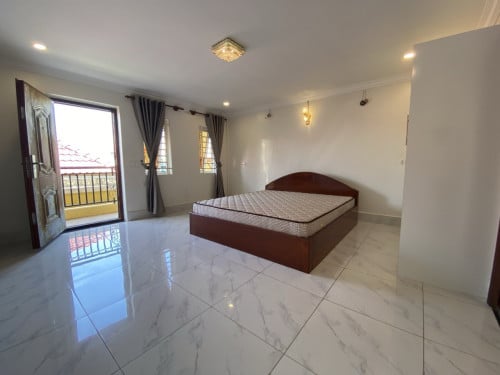 2Bedrooms | Near Russian Market