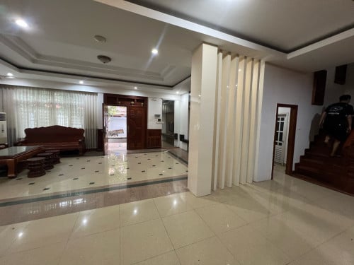 8 Bedroom Villa for Rent in Phnom Penh Thmey near AEON2