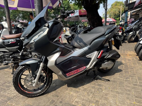 ADV 020 ខ្មៅ