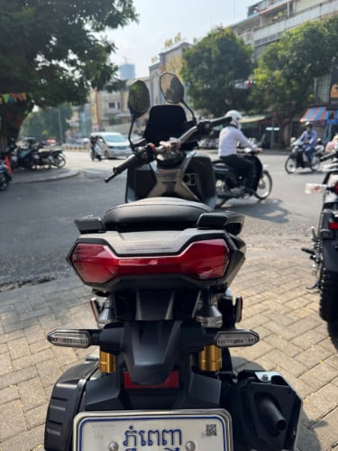 ADV 020 ខ្មៅ