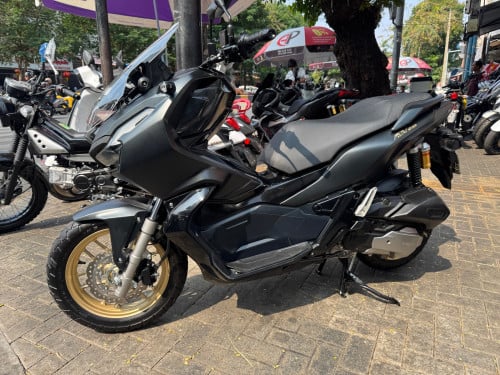 ADV 021 ខ្មៅ
