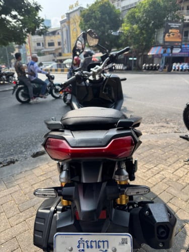 ADV 021 ខ្មៅ