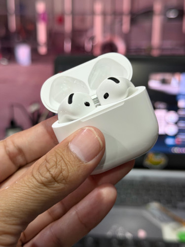 AirPod 4 ANC 99.99% Like New
